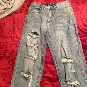 Distress Baggy Jeans.